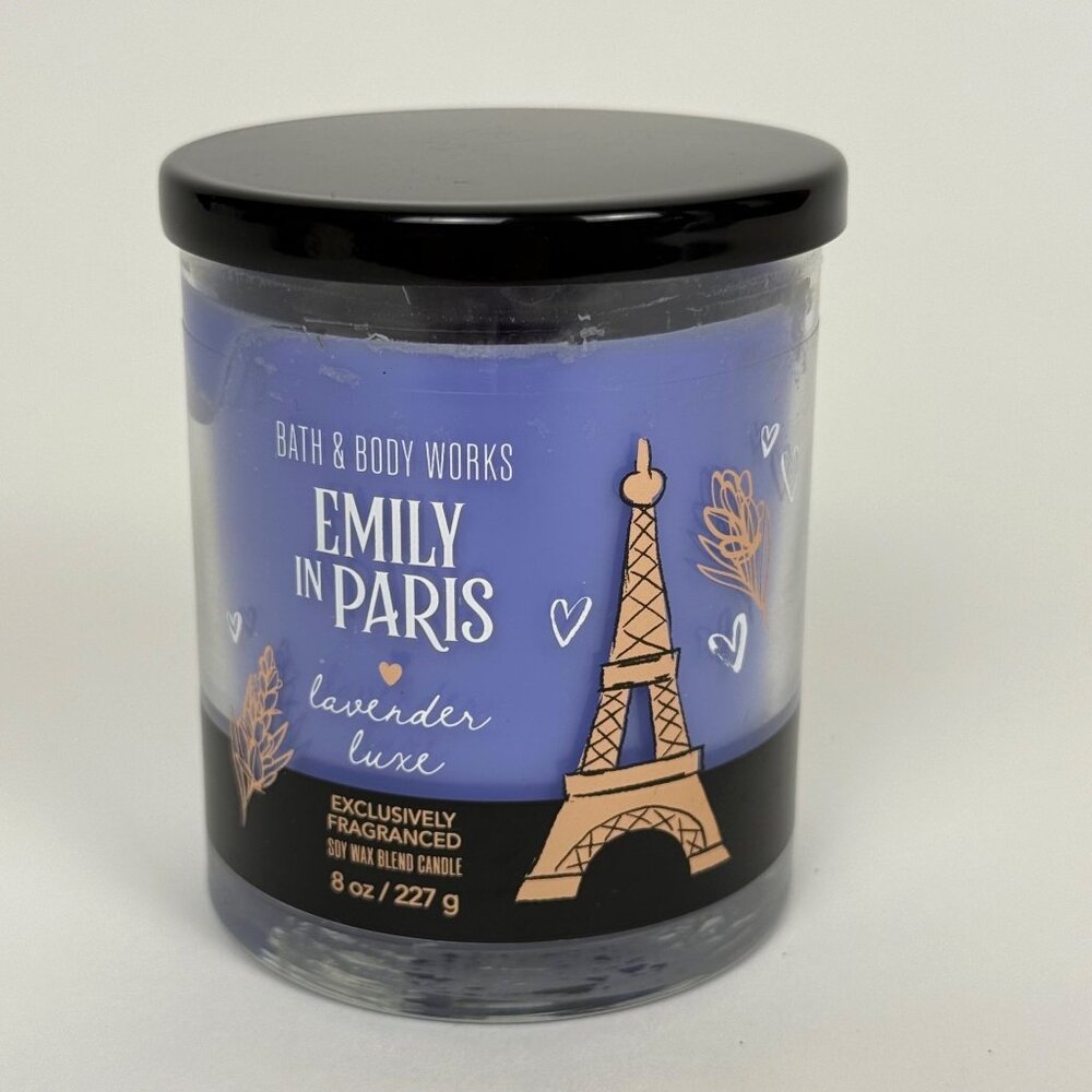 Bath & Body Works Emily in Paris Lavender Luxe Single-Wick Candle